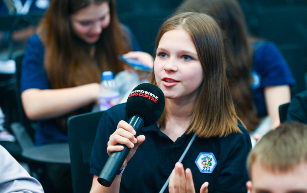 Фото 90 юнкоров, искусственный интеллект и презентация фильма. В Новосибирске завершился форум 